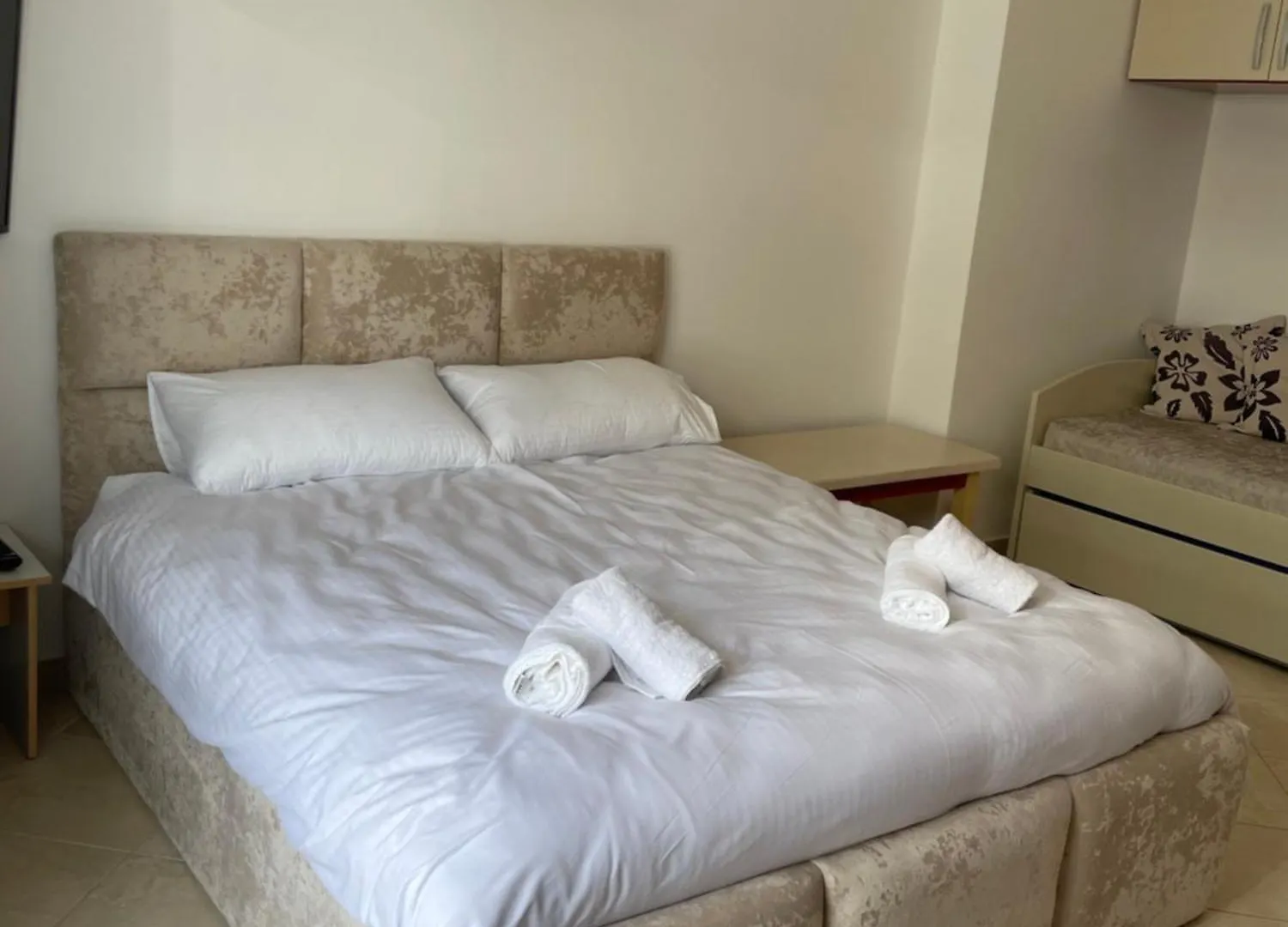 Sunrise Apartment Pogradec