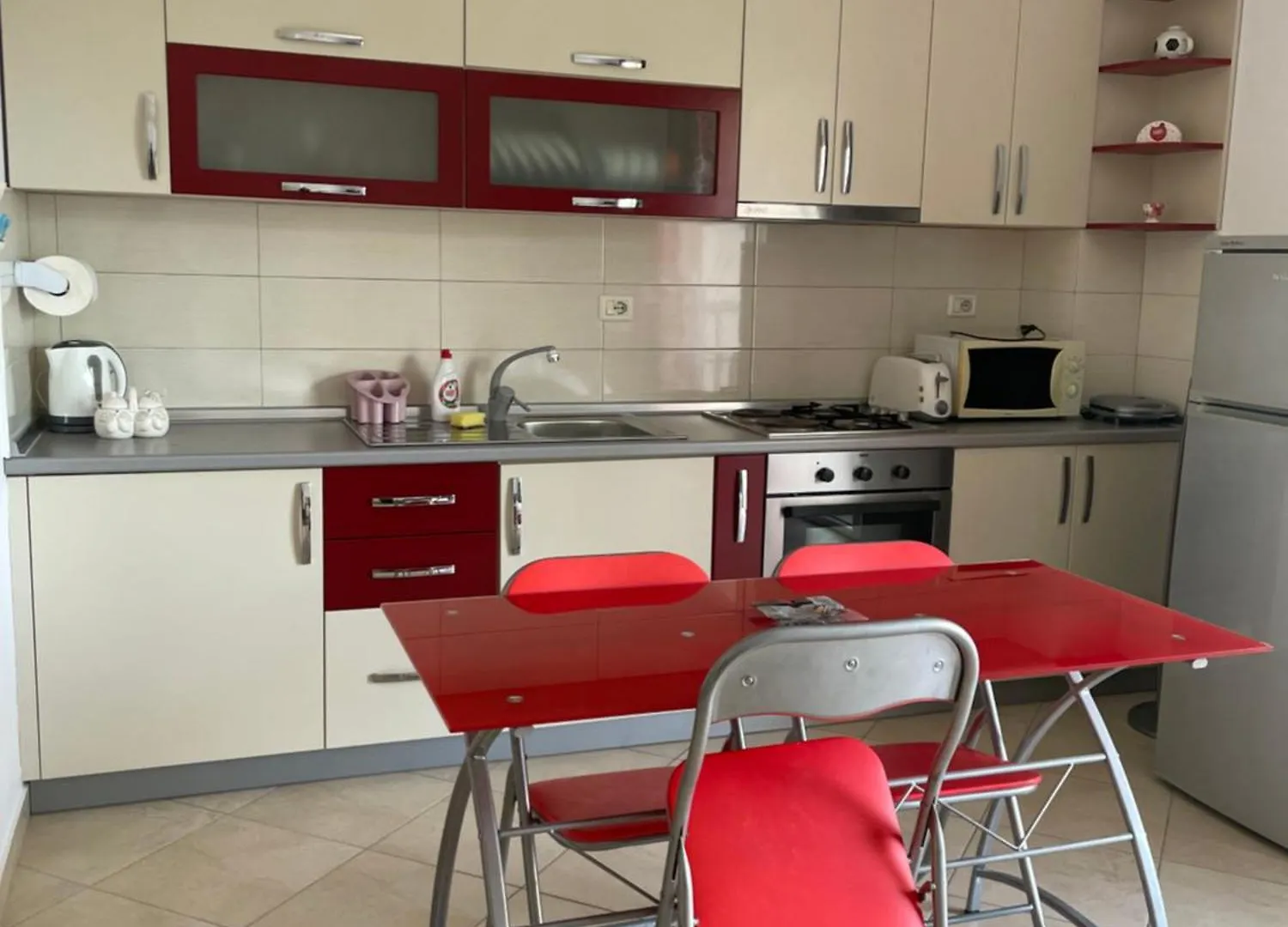 Sunrise Apartment Pogradec Albânia