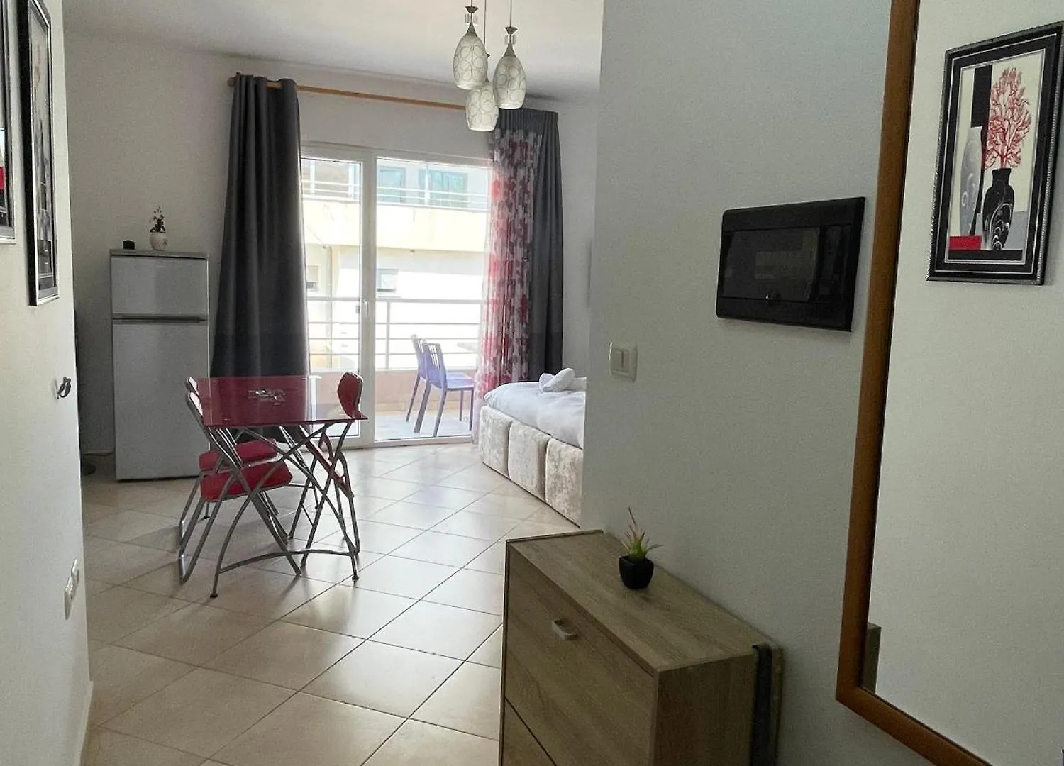 Sunrise Apartment Pogradec 0*,  Albânia